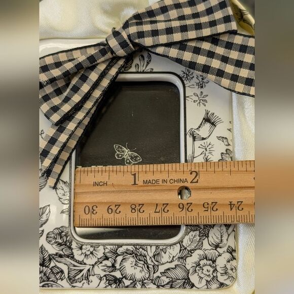 NIB - Mud Pie Toile Floral 2x3 Picture Frame - Picture 9 of 11